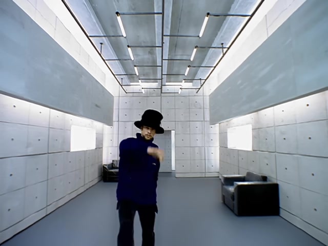 揭秘Jamiroquai经典MV:虚拟疯狂的未来AI趋势